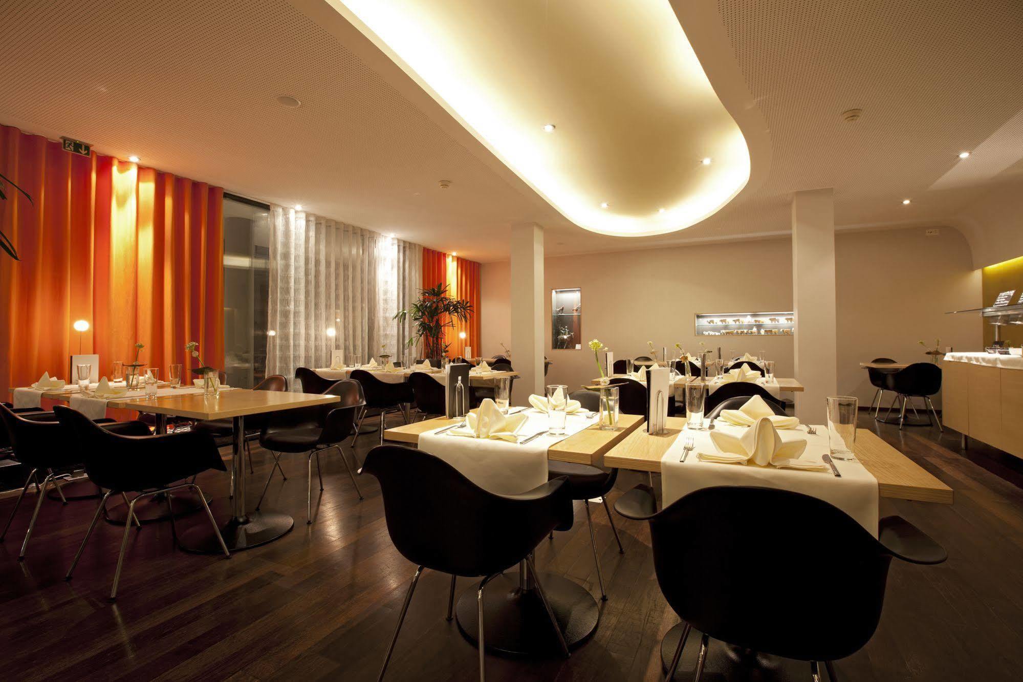 Hotel Dom - Das Hotel Mit Dem Integrationskonzept เซนต์กาลเลิน ภายนอก รูปภาพ