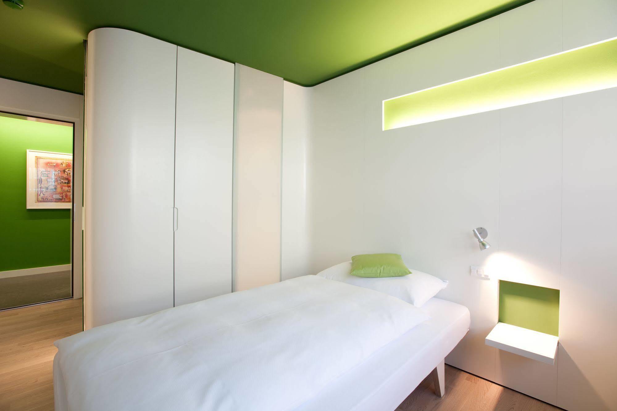 Hotel Dom - Das Hotel Mit Dem Integrationskonzept เซนต์กาลเลิน ภายนอก รูปภาพ
